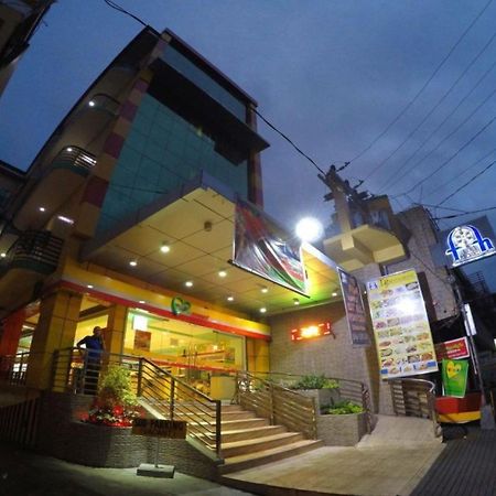 Reddoorz Plus @ Taj Hotel Tuguegarao Kültér fotó