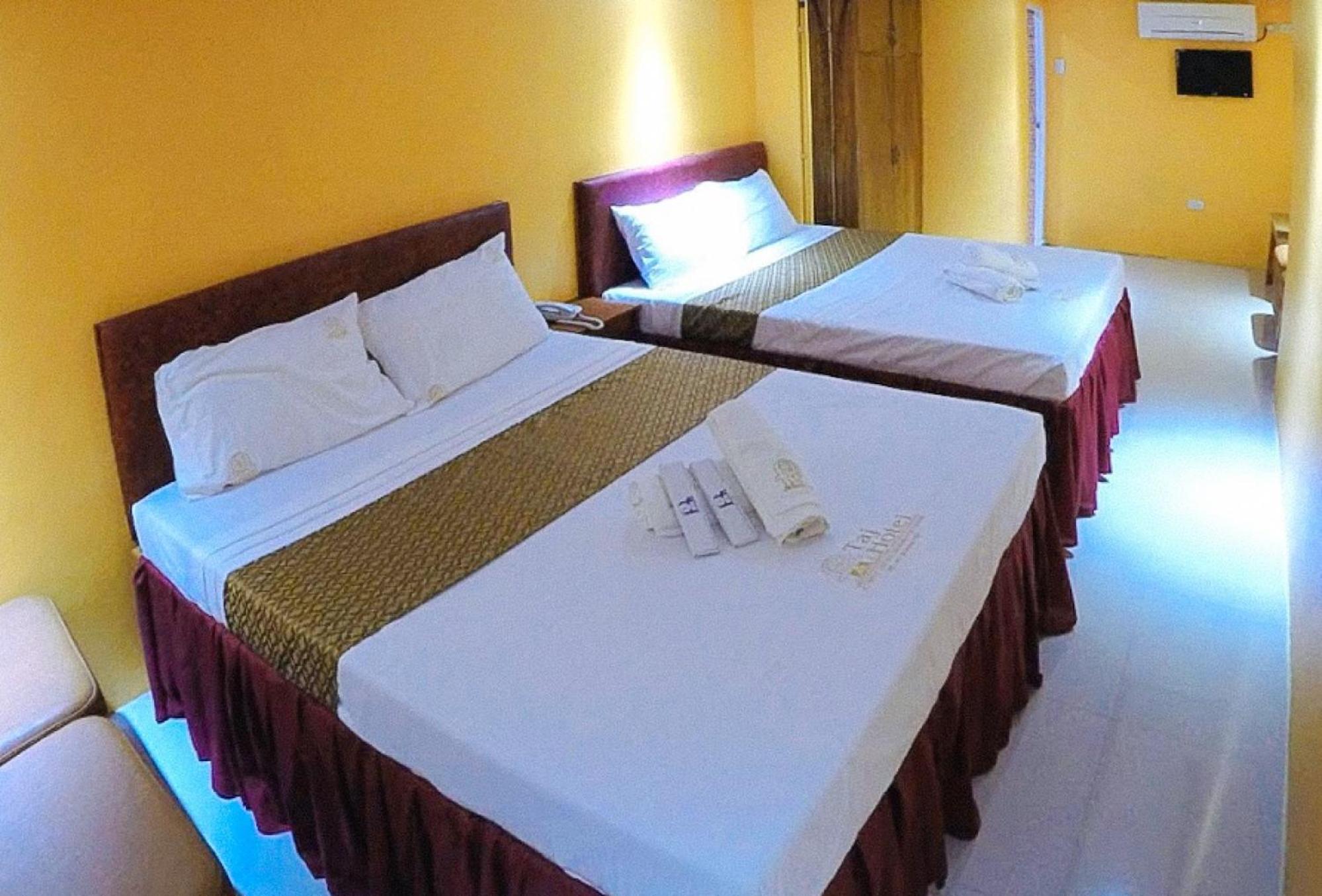 Reddoorz Plus @ Taj Hotel Tuguegarao Kültér fotó
