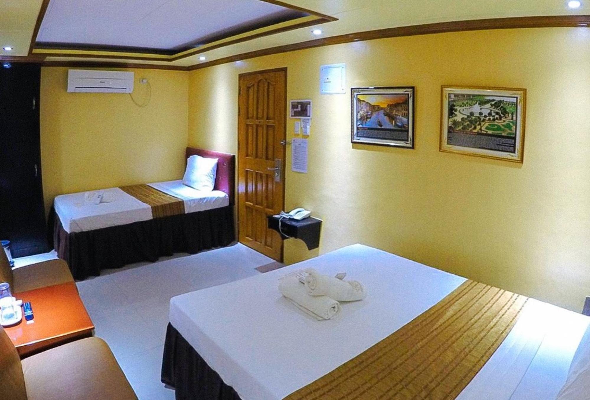 Reddoorz Plus @ Taj Hotel Tuguegarao Kültér fotó