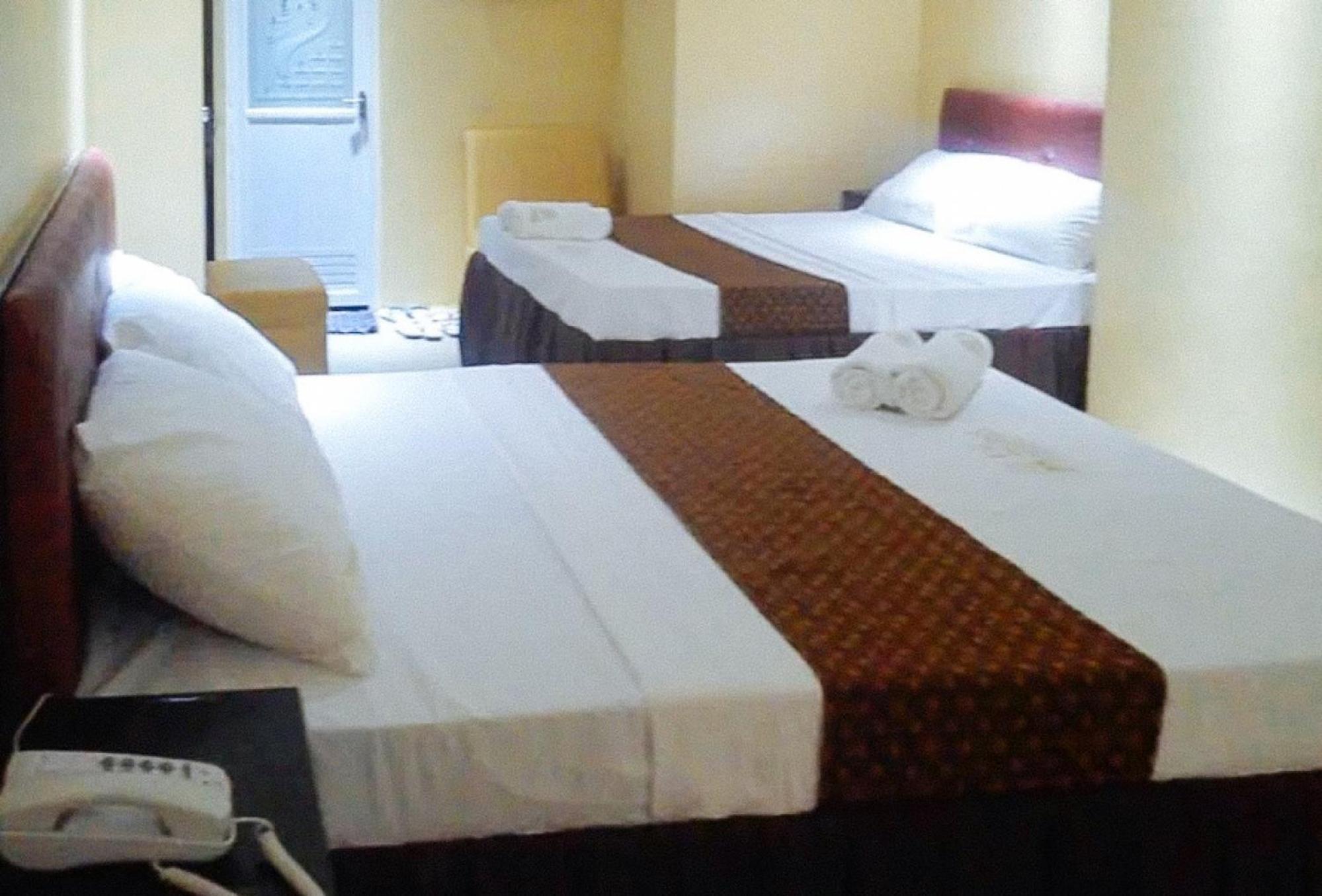 Reddoorz Plus @ Taj Hotel Tuguegarao Kültér fotó