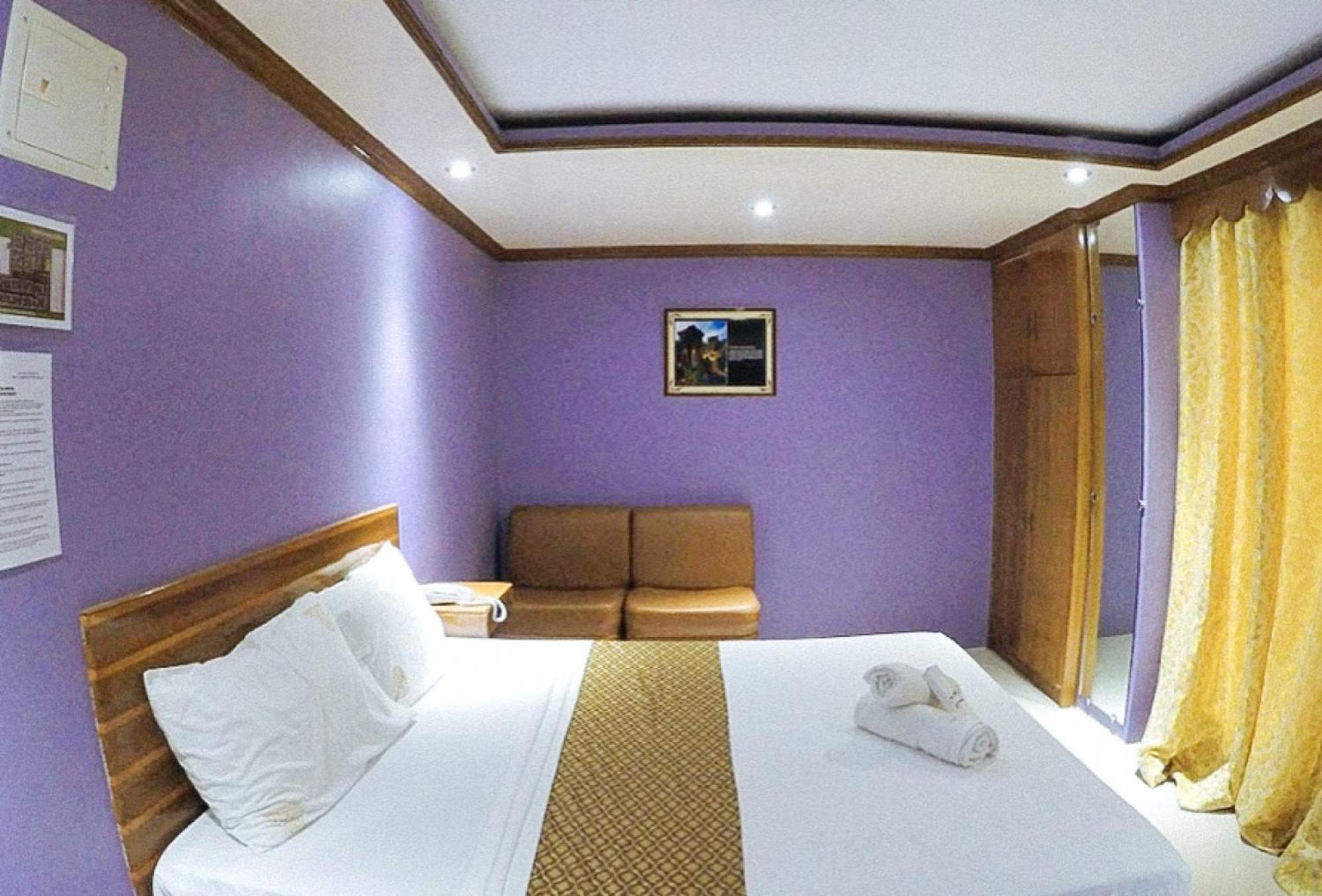 Reddoorz Plus @ Taj Hotel Tuguegarao Kültér fotó